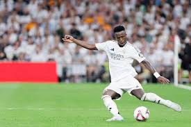 越受人注目 越受人注目